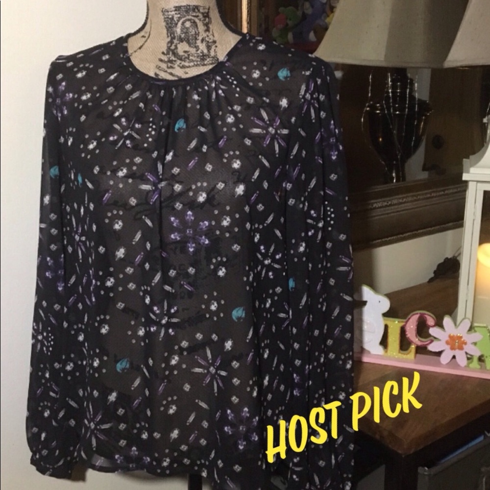 🎉HOST PICK🎉Vince Camuto Flower Blouse
